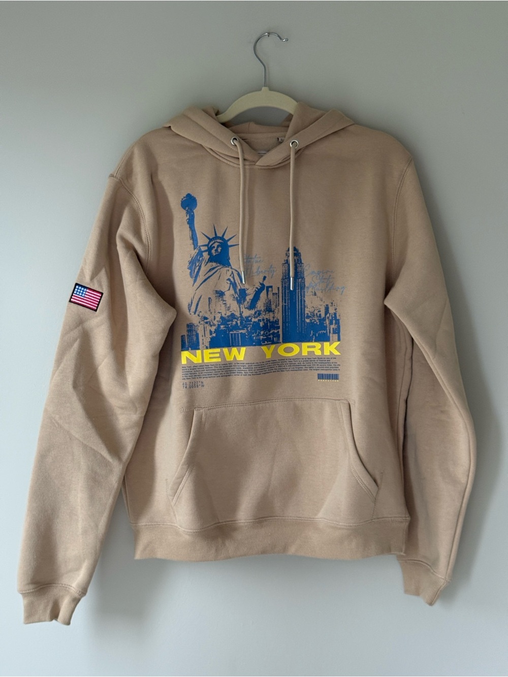 New York Graphic Hoodie Fashion Touch Sweatshirt - Tan (NWOT)